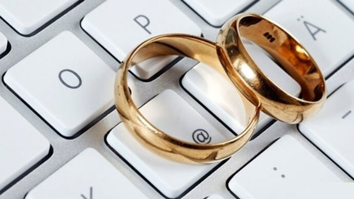 آشنایی اینترنتی به قصد ازدواج 